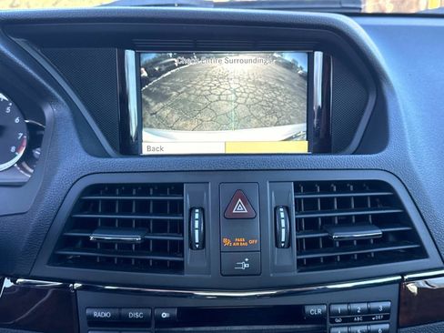 Used 2011 Mercedes-Benz E 550 Cabriolet image 19