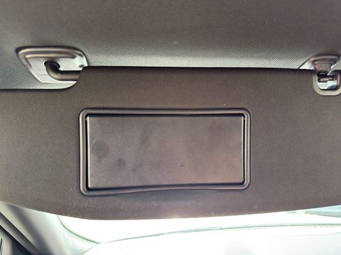 Used 2024 Jeep Grand Cherokee Altitude image 23