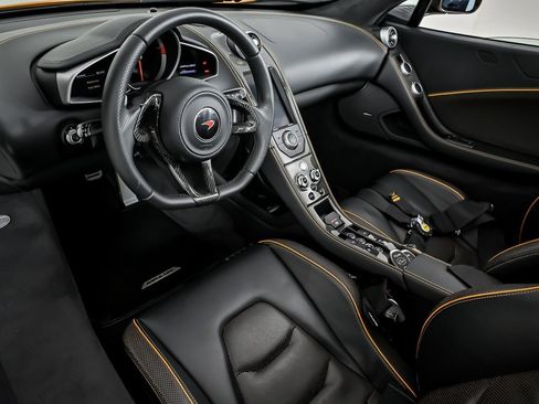 Used 2013 McLaren MP4-12C Spider RWD image 20