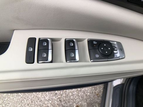 New 2026 Kia Carnival SX w/ SX Dark Edition Package image 13