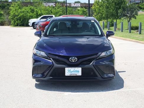 Used 2021 Toyota Camry SE w/ Cold Weather Package AWD/4WD image 3