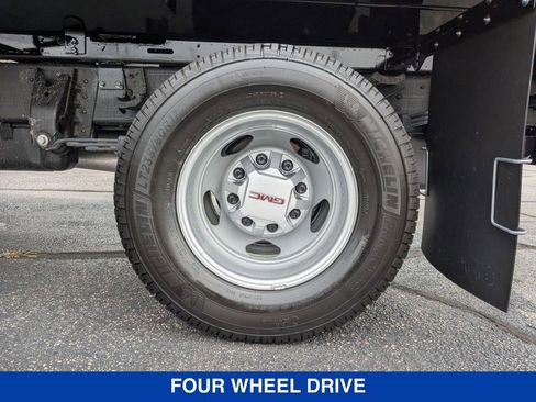 New 2025 GMC Sierra 3500 Pro w/ Convenience Package AWD/4WD image 10