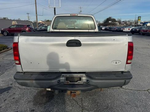 Used 2006 Ford F350 XLT RWD image 6
