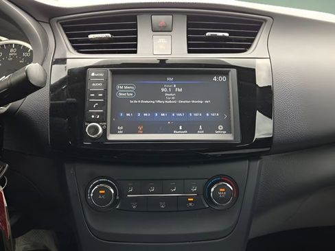 Used 2019 Nissan Sentra S image 27
