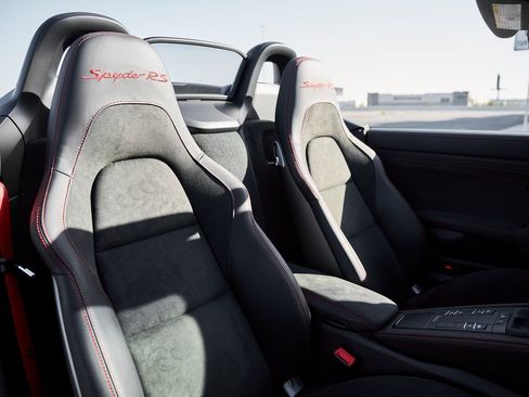 Used 2025 Porsche 718 Boxster Spyder RS w/ Accent Package Logos image 47