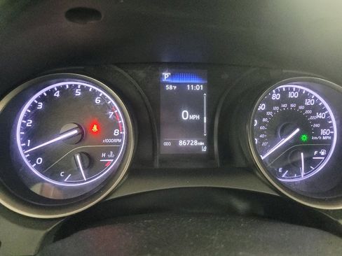 Used 2021 Toyota Camry SE FWD image 23