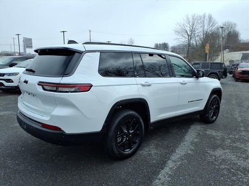 New 2026 Jeep Grand Cherokee L 4WD image 4