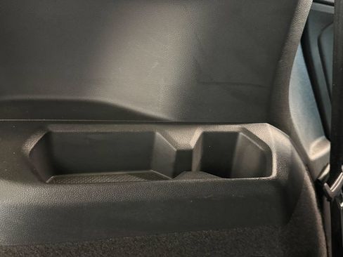 Used 2022 Volkswagen Tiguan SE w/ Panoramic Sunroof Package FWD image 40