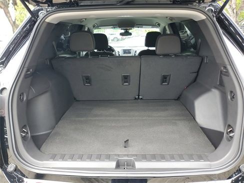 Used 2023 Chevrolet Equinox LT image 8