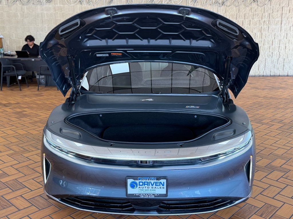 Used 2025 Lucid Air Touring AWD/4WD image 33