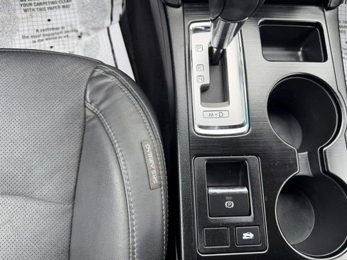 Used 2016 Subaru Legacy 2.5i Limited image 26