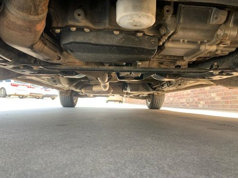 Used 2020 Chevrolet Equinox LT w/ LPO, Blackout Package image 10