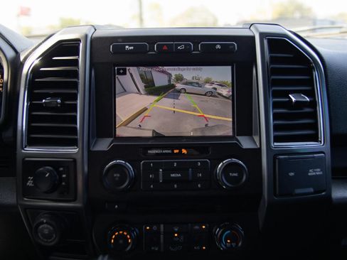 Used 2018 Ford F150 XLT w/ Equipment Group 302A Luxury AWD/4WD image 39