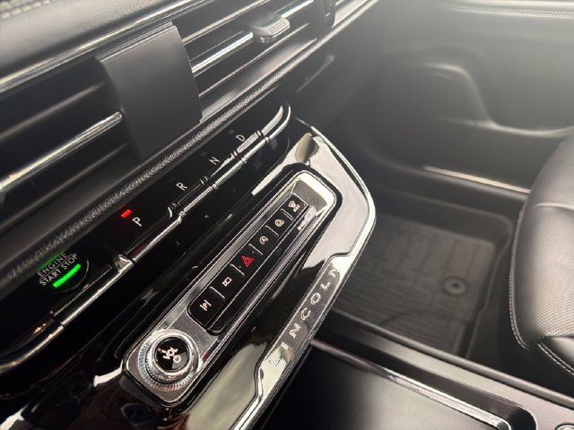 Certified 2024 Lincoln Corsair AWD w/ Equipment Group 101A image 27