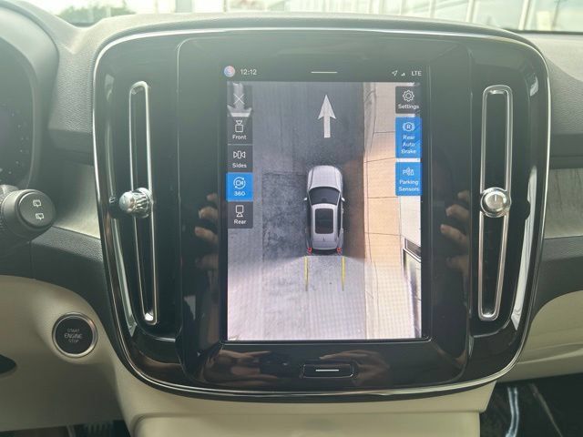 Used 2024 Volvo XC40 B5 Plus w/ Climate Package AWD/4WD image 26