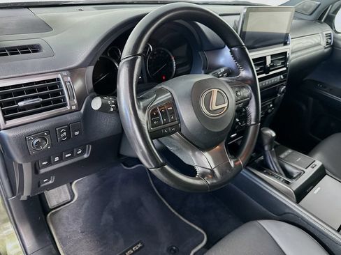 Used 2022 Lexus GX 460 w/ Black Line Special Edition AWD/4WD image 31