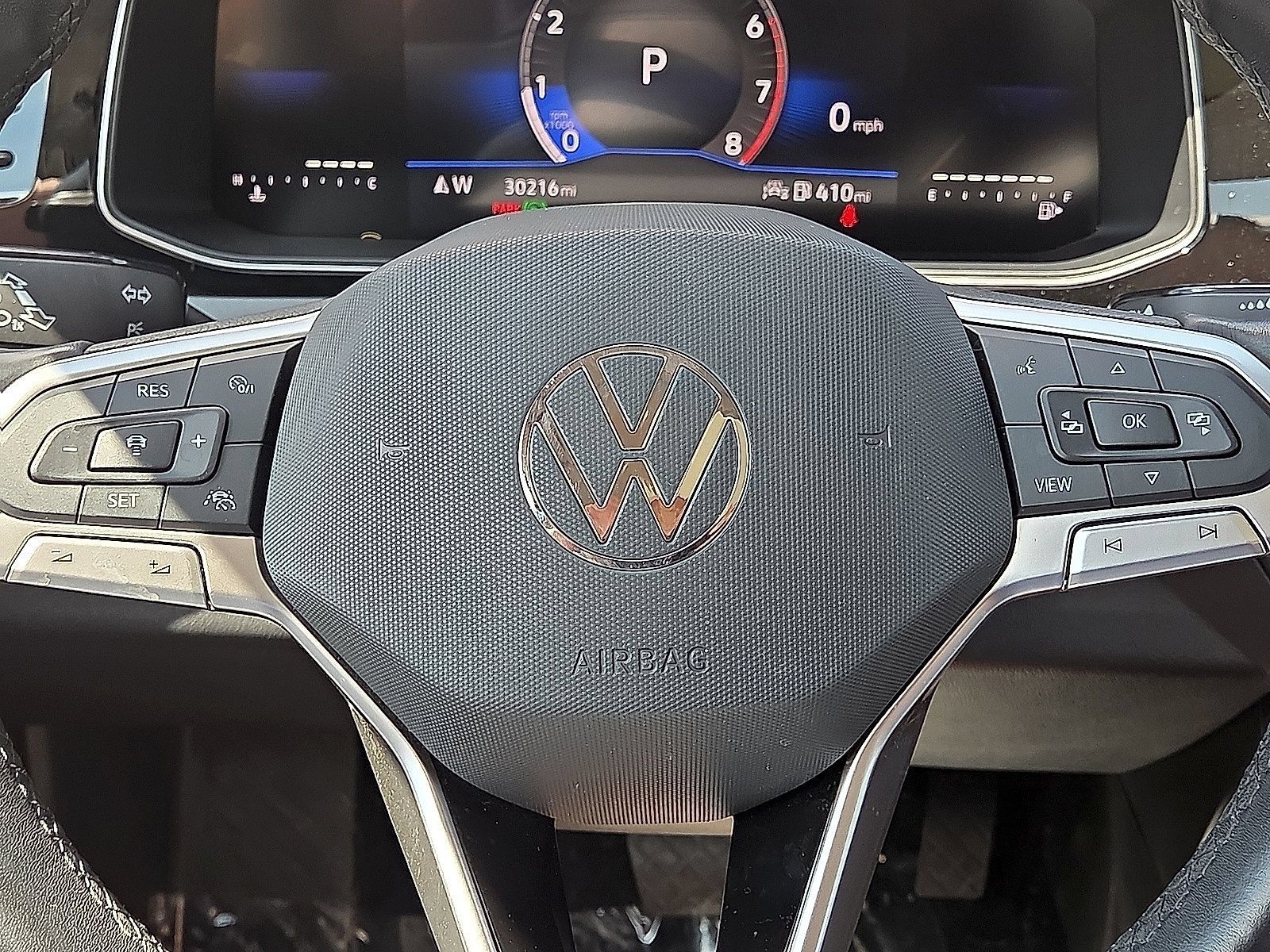 Used 2025 Volkswagen Jetta SE FWD image 31