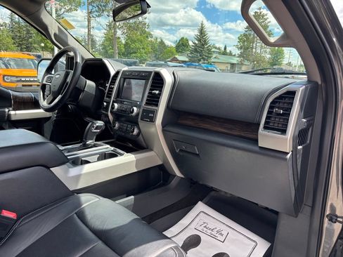 Used 2020 Ford F150 Lariat w/ Equipment Group 502A Luxury AWD/4WD image 23