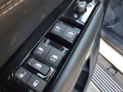 New 2026 Jeep Grand Wagoneer Limited image 23