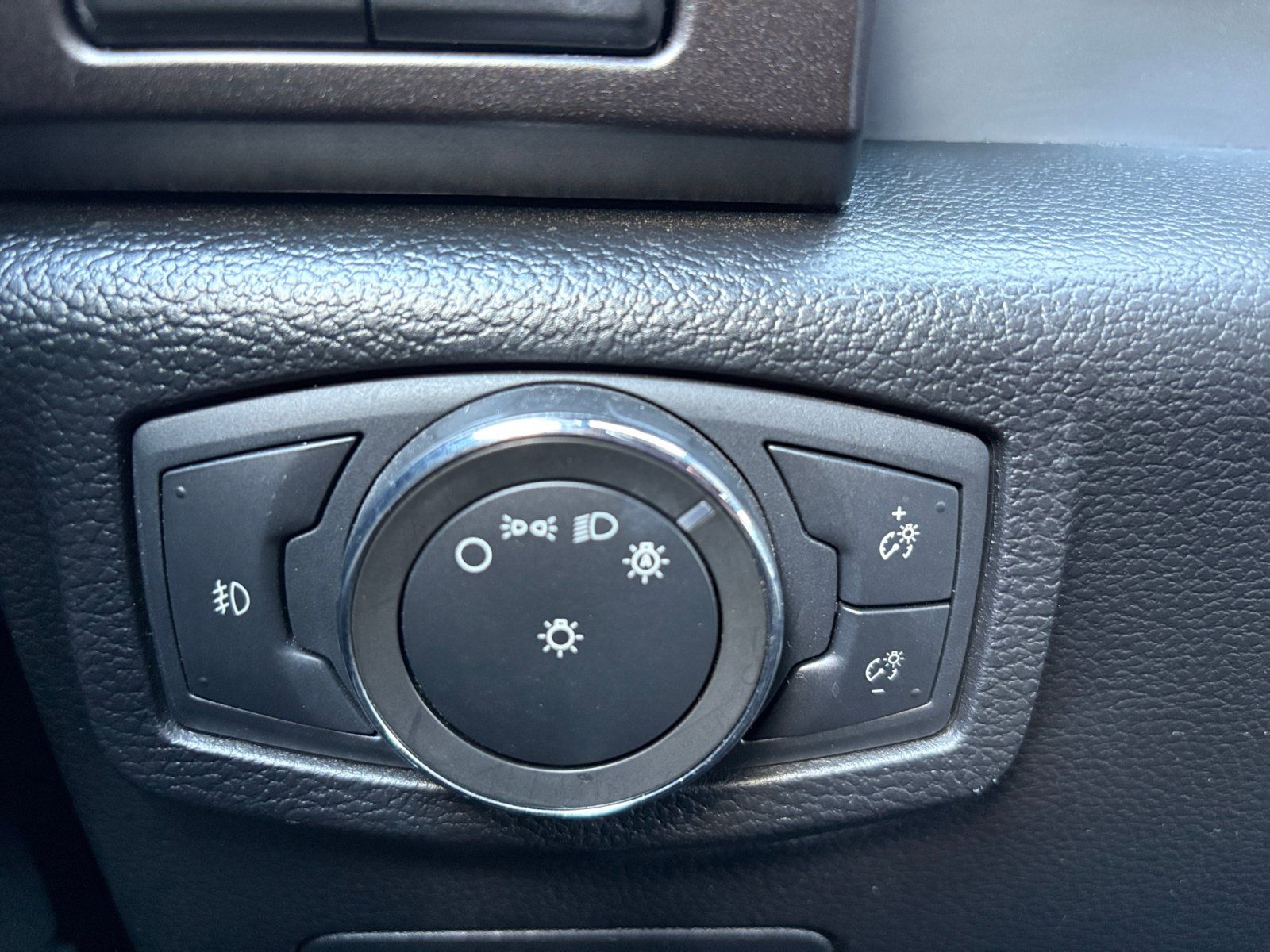 Used 2021 Ford Expedition Max Limited RWD image 29
