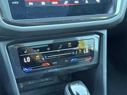 Certified 2024 Volkswagen Tiguan SE R-Line image 21