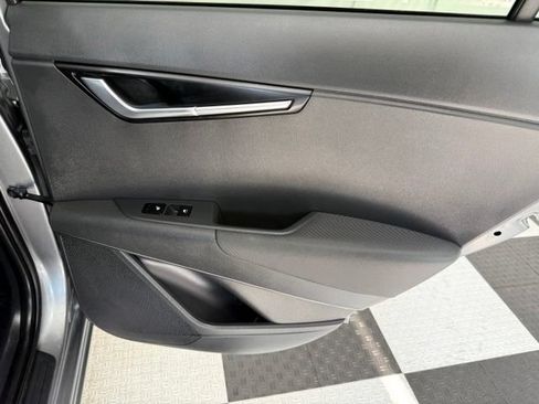 Used 2025 Kia Niro Wind w/ Wind Preserve Package FWD image 26