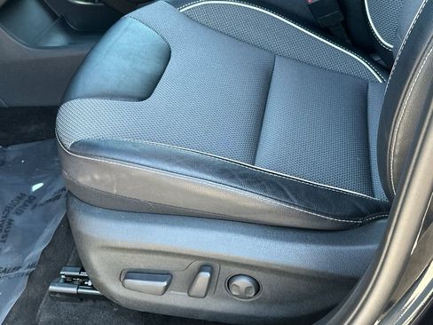 Used 2022 Kia Niro EX w/ Cold Weather Package image 20