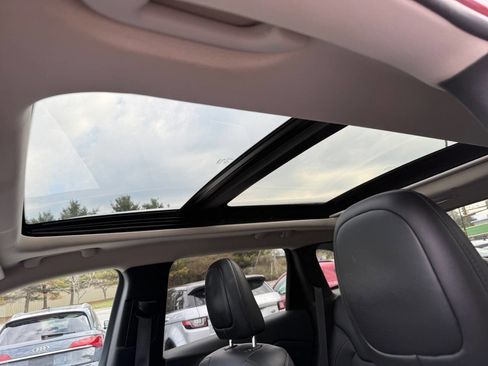 Used 2014 Jeep Cherokee Limited w/ Luxury Group AWD/4WD image 11