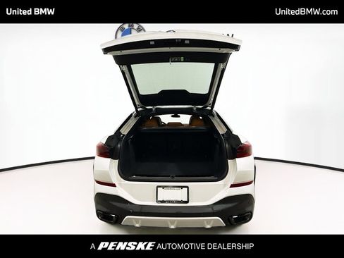 New 2026 BMW X6 xDrive40i image 14