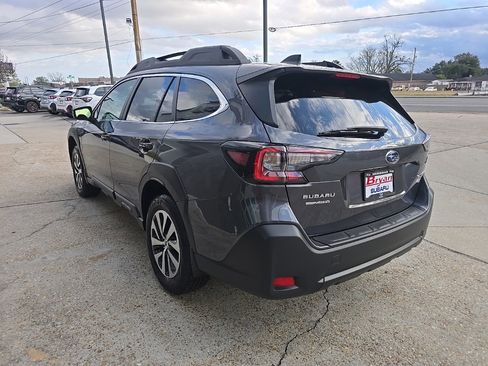 Certified 2025 Subaru Outback Premium image 25