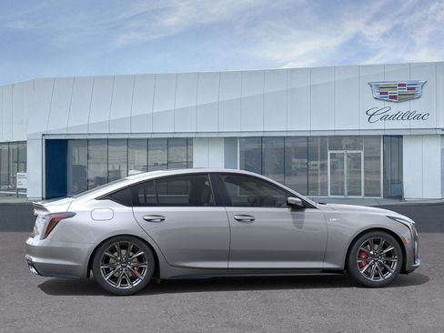 New 2026 Cadillac CT5 V image 5