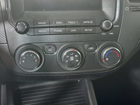 Used 2018 Kia Forte S w/ S Technology Plus Package FWD image 15