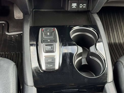 Used 2019 Honda Pilot Touring image 8