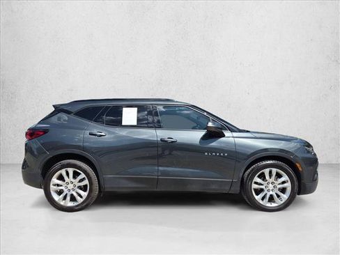 Used 2019 Chevrolet Blazer LT w/ Sun and Wheels Package FWD image 4