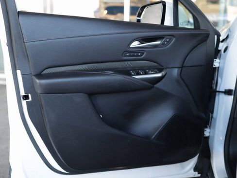 Used 2023 Cadillac XT4 Sport image 23