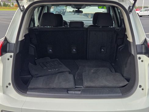 Used 2024 Nissan Rogue S image 12