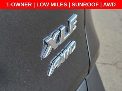 Used 2022 Toyota RAV4 XLE Premium w/ Carpet Mat Package (TMS) AWD/4WD image 11