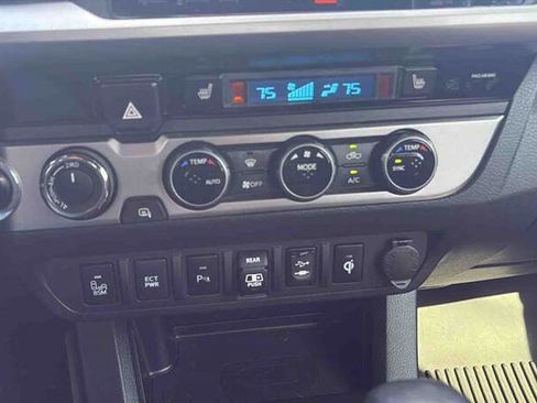 Used 2018 Toyota Tacoma Limited image 14