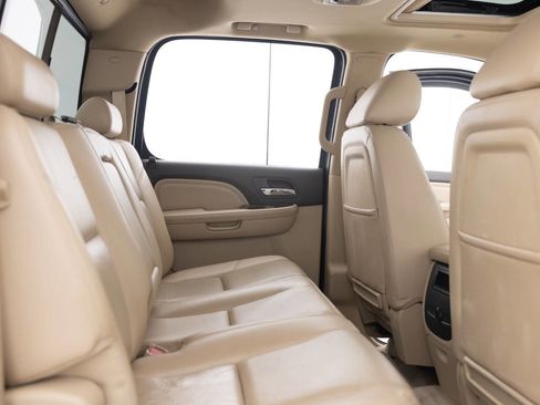 Used 2013 GMC Sierra 2500 Denali w/ Suspension Package, Off-Road AWD/4WD image 33