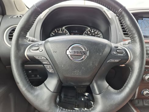 Used 2019 Nissan Pathfinder Platinum AWD/4WD image 23