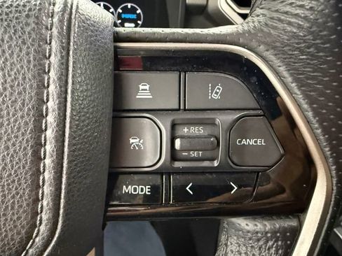 Used 2023 Toyota Tundra Limited w/ Power Package RWD image 13