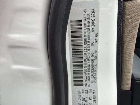 Used 2015 Jeep Cherokee Latitude AWD/4WD image 29