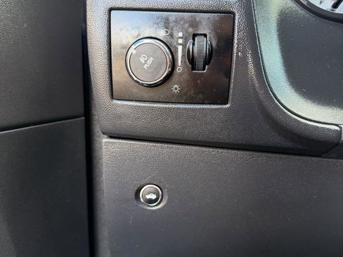 Used 2012 Dodge Challenger SRT8 image 29