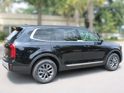 New 2025 Kia Telluride LX image 6
