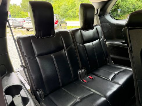 Used 2020 Nissan Pathfinder SL AWD/4WD image 25