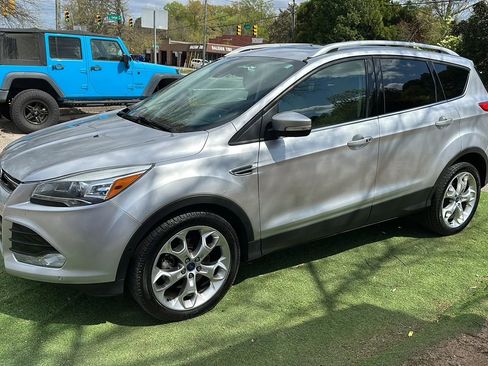 Used 2016 Ford Escape Titanium w/ Equipment Group 301A image 4