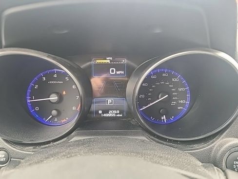 Used 2017 Subaru Outback 2.5i Limited AWD/4WD image 14
