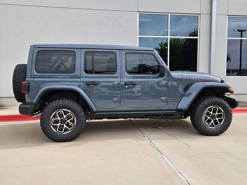 New 2026 Jeep Wrangler Unlimited Rubicon AWD/4WD image 2