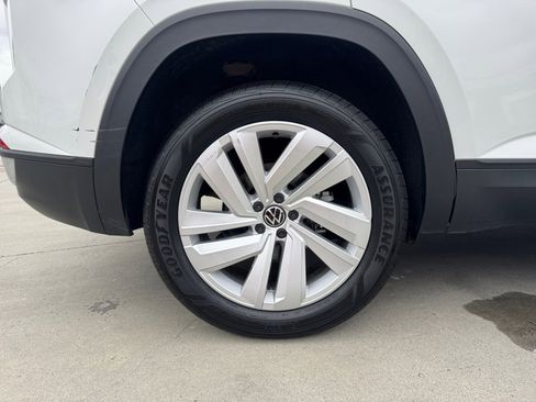 Used 2023 Volkswagen Atlas Cross Sport SE image 23