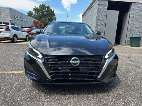 New 2025 Nissan Altima 2.5 SV image 9